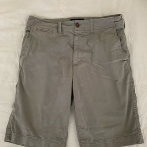 American eagles men’s gray/grey khaki shorts. 32in waist